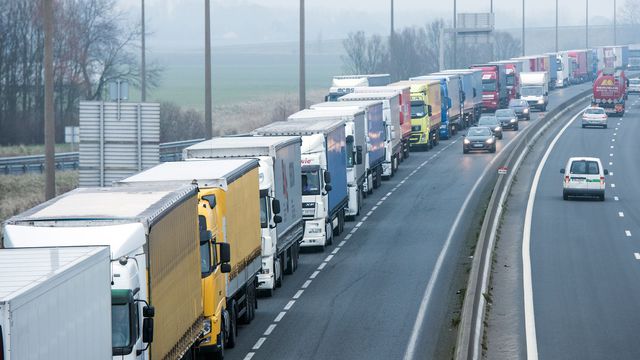 Camions de marchandises lourdes