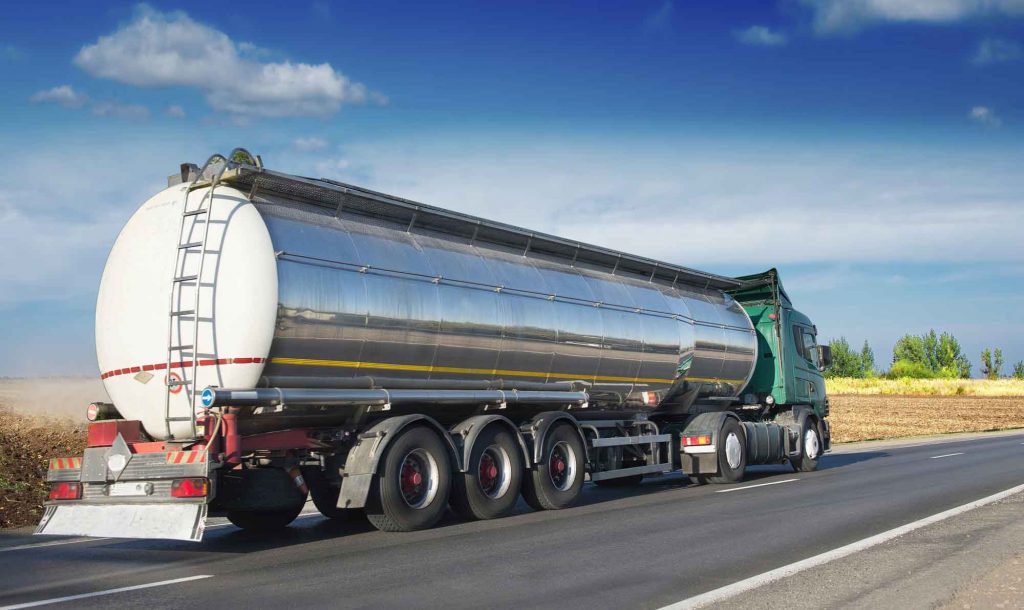 Camion-citerne pour aliments liquides.